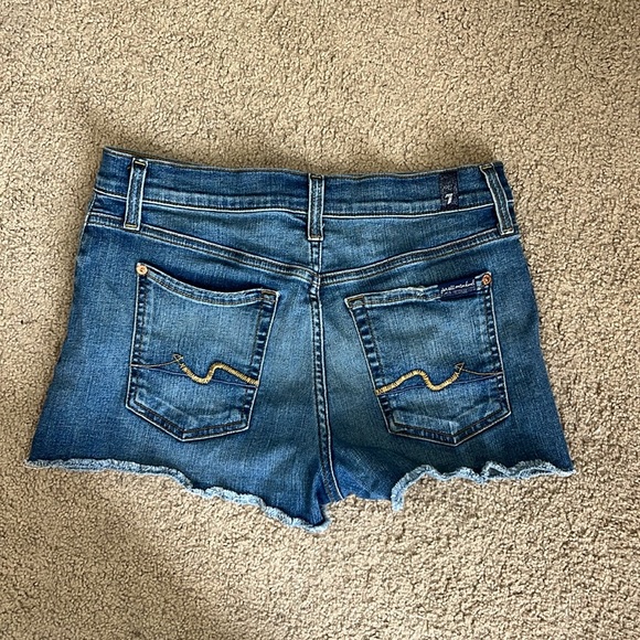 7 FOR ALL MANKIND Shorts - Picture 2 of 2